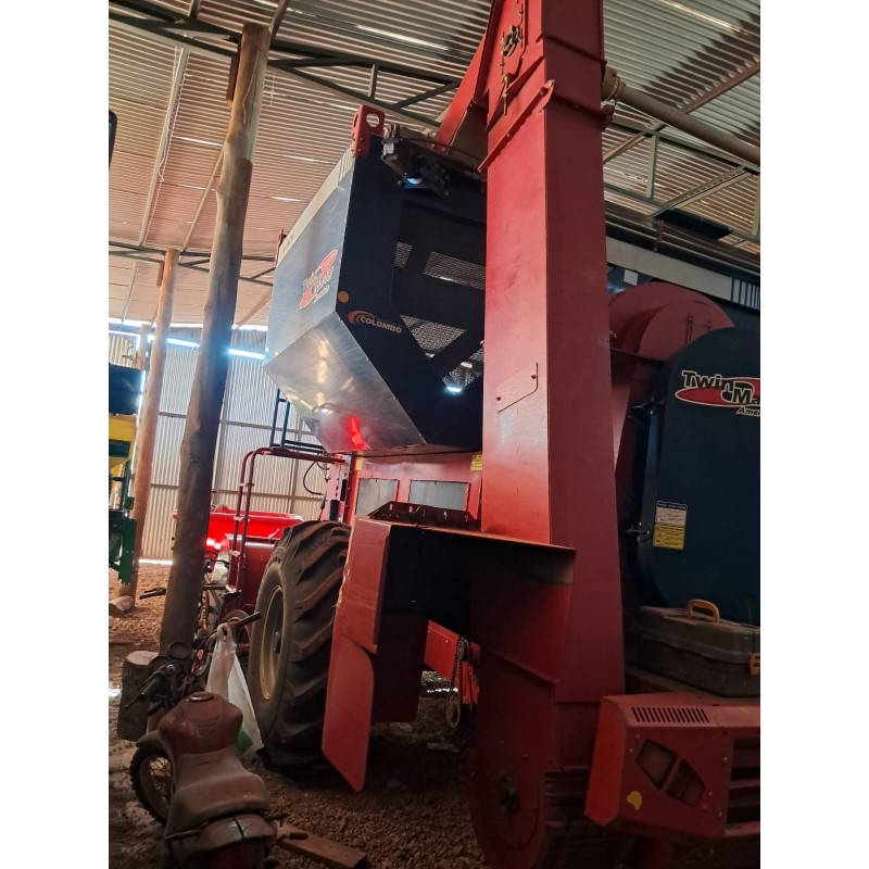 Colheitadeira Twin Master Amendoim - Foto 2