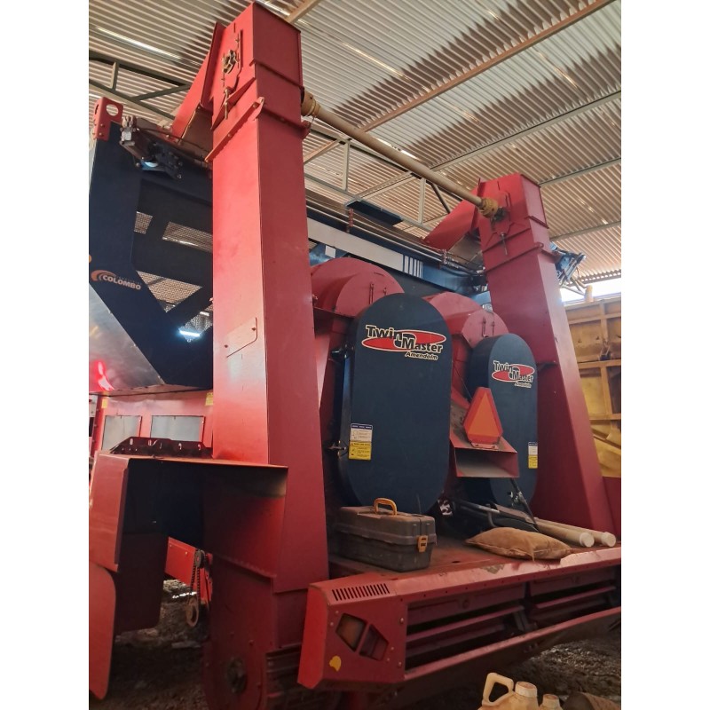 Colheitadeira Twin Master Amendoim - Foto 5