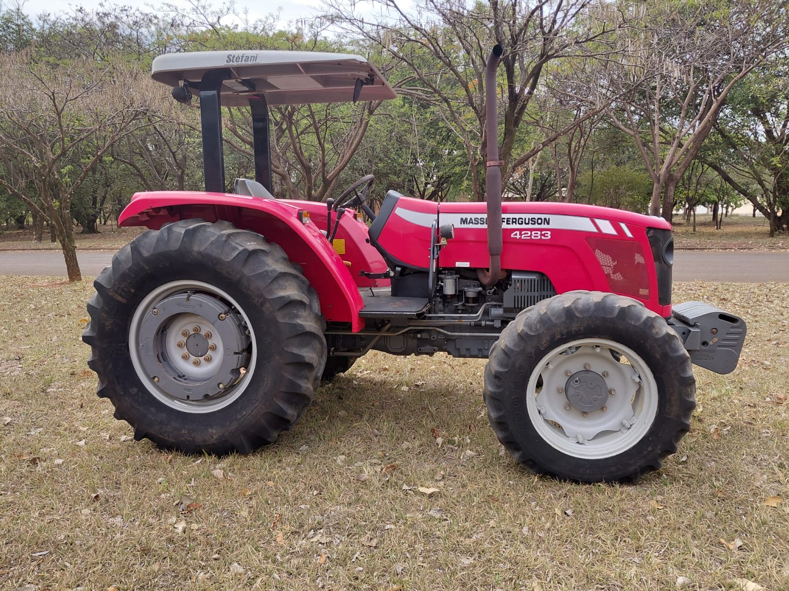 Trator Massey Ferguson  - Foto 4