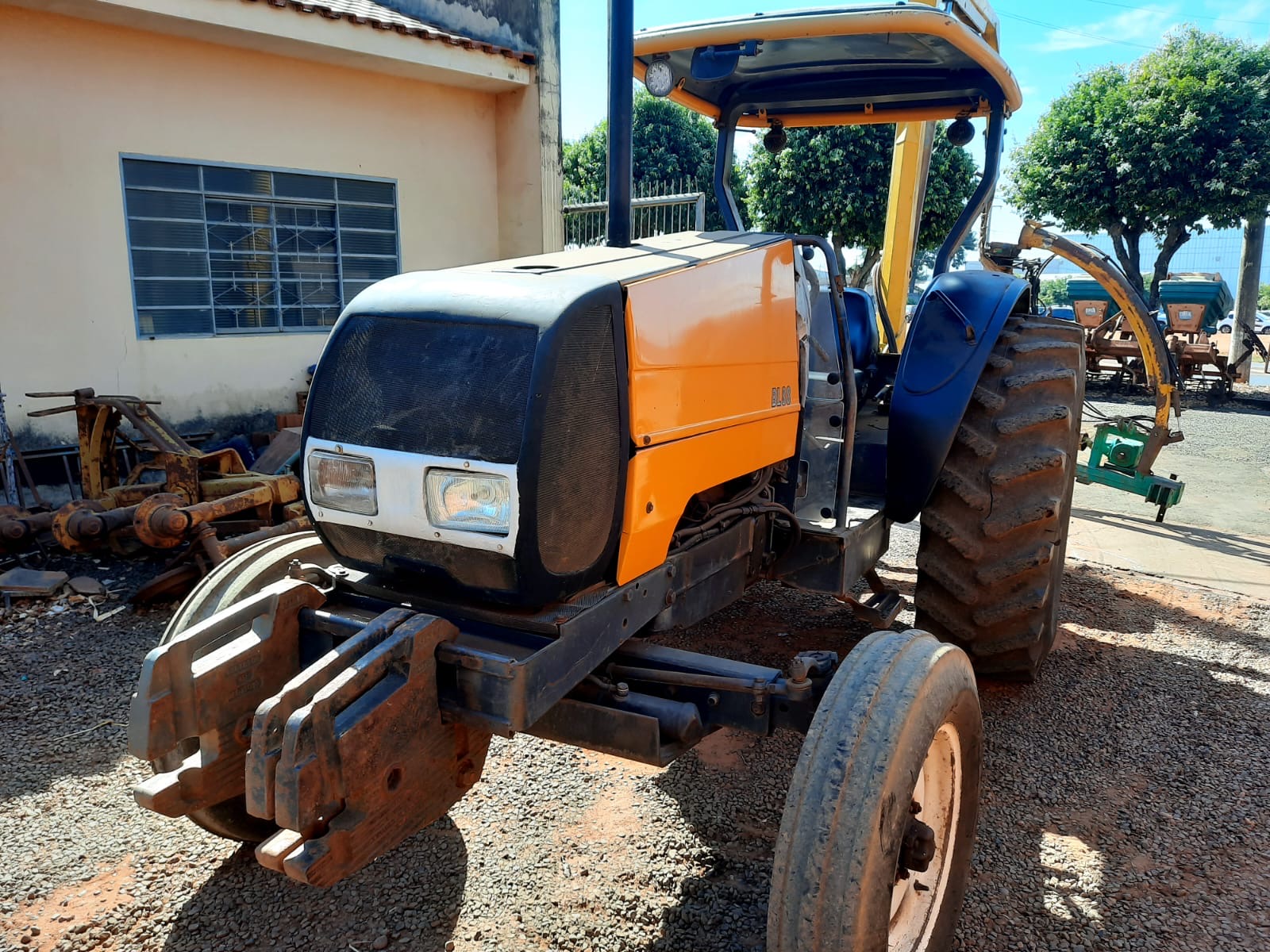 Trator Valtra Bl 88 ano 2006 - Foto 1