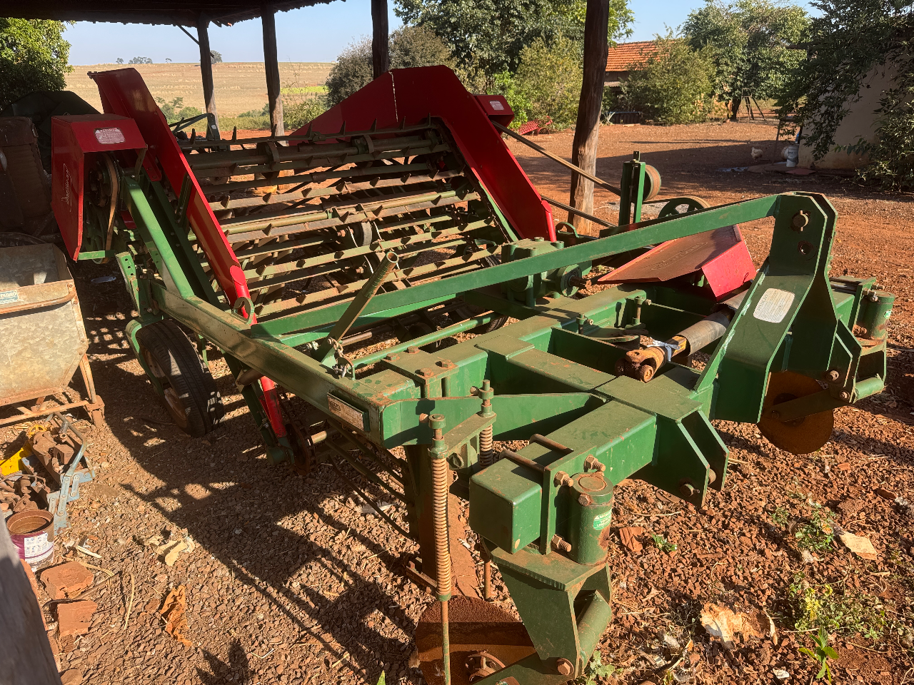 Arrancador de amendoim  Ano 2021 semi novo  Único dono proto para trabalhar oportunidade de negócios valor 55 mil - Foto 3