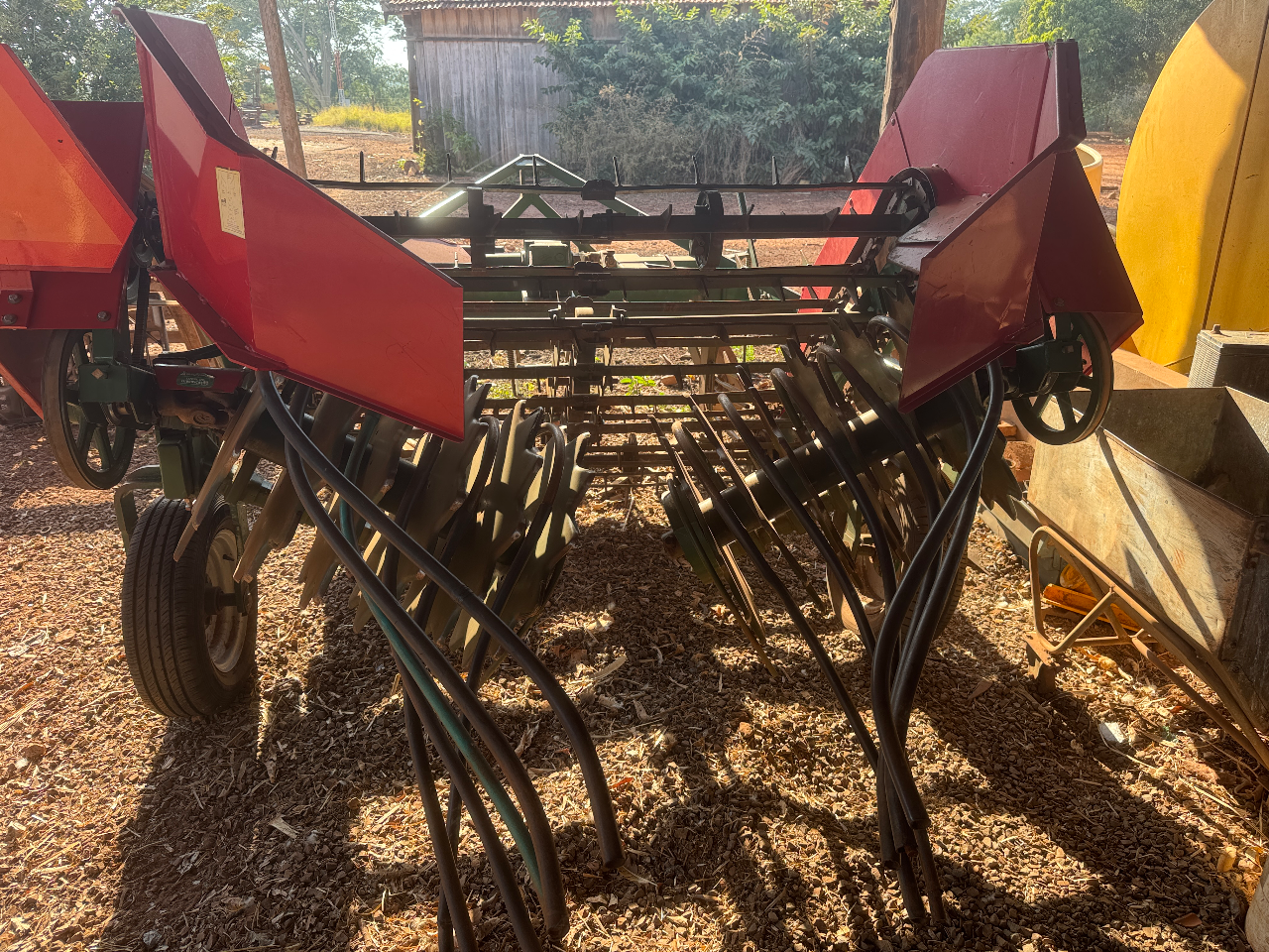 Arrancador de amendoim  Ano 2021 semi novo  Único dono proto para trabalhar oportunidade de negócios valor 55 mil - Foto 5