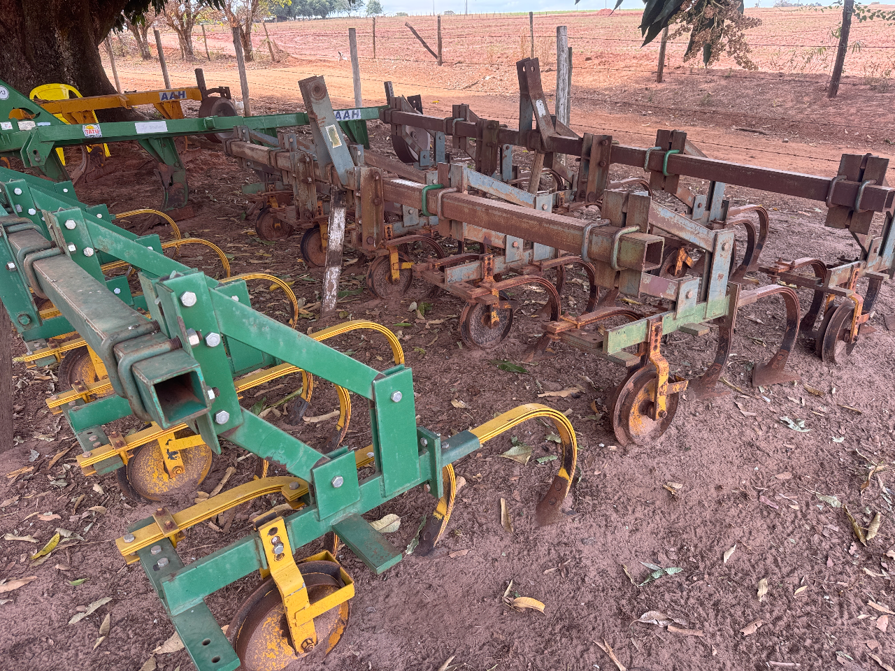 Transbordo de amendoim k b m . Ano 2014 com 5 torcedores semi novo  Único dono proto para trabalhar valor 75 mil - Foto 1