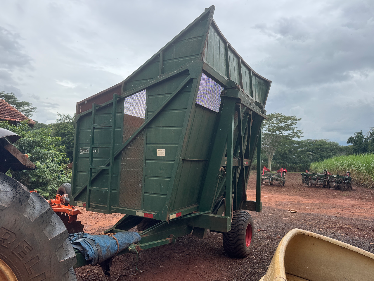 Transbordo de amendoim k b m . Ano 2014 com 5 torcedores semi novo  Único dono proto para trabalhar valor 75 mil - Foto 3