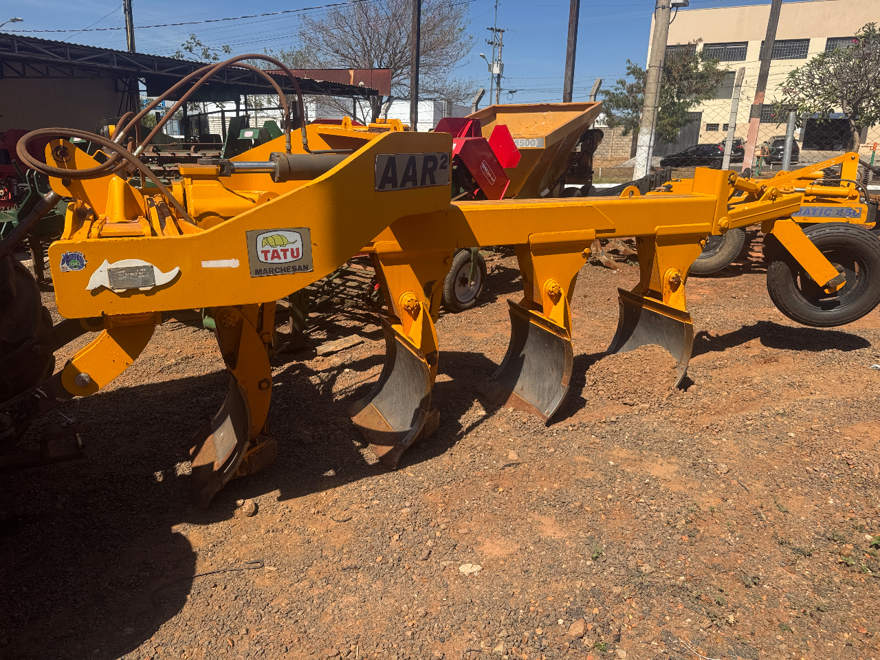 Arado AAR2 ano 2022  Com 4 paz semi novo  Único dono proto para trabalhar  Oportunidade de negócios  Valor 55 mil - Foto 4