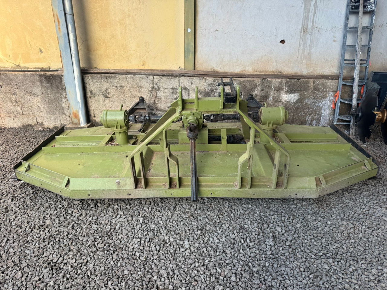 Roçadeira kamaq ano 2013 Com 3 mrs de largura Revisado único dono Pronto para trabalhar Oportunidade de negócios Valor 32 mil - Foto 1