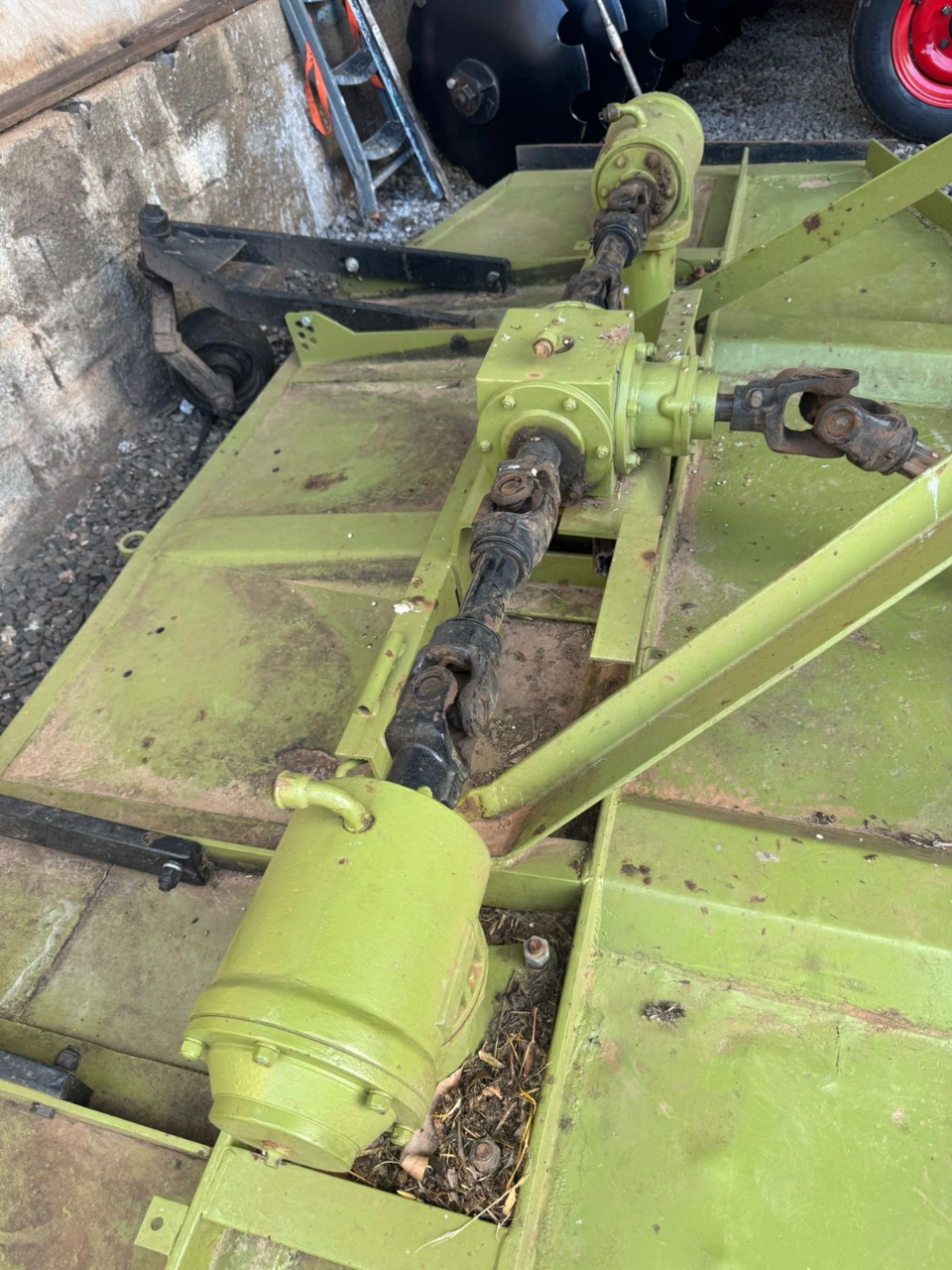 Roçadeira kamaq ano 2013 Com 3 mrs de largura  Revisado único dono  Pronto para trabalhar  Oportunidade de negócios  Valor 32 mil - Foto 6