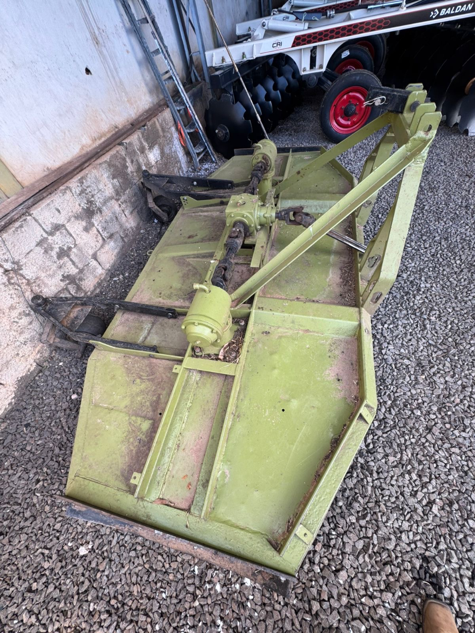 Roçadeira kamaq ano 2013 Com 3 mrs de largura  Revisado único dono  Pronto para trabalhar  Oportunidade de negócios  Valor 32 mil - Foto 7