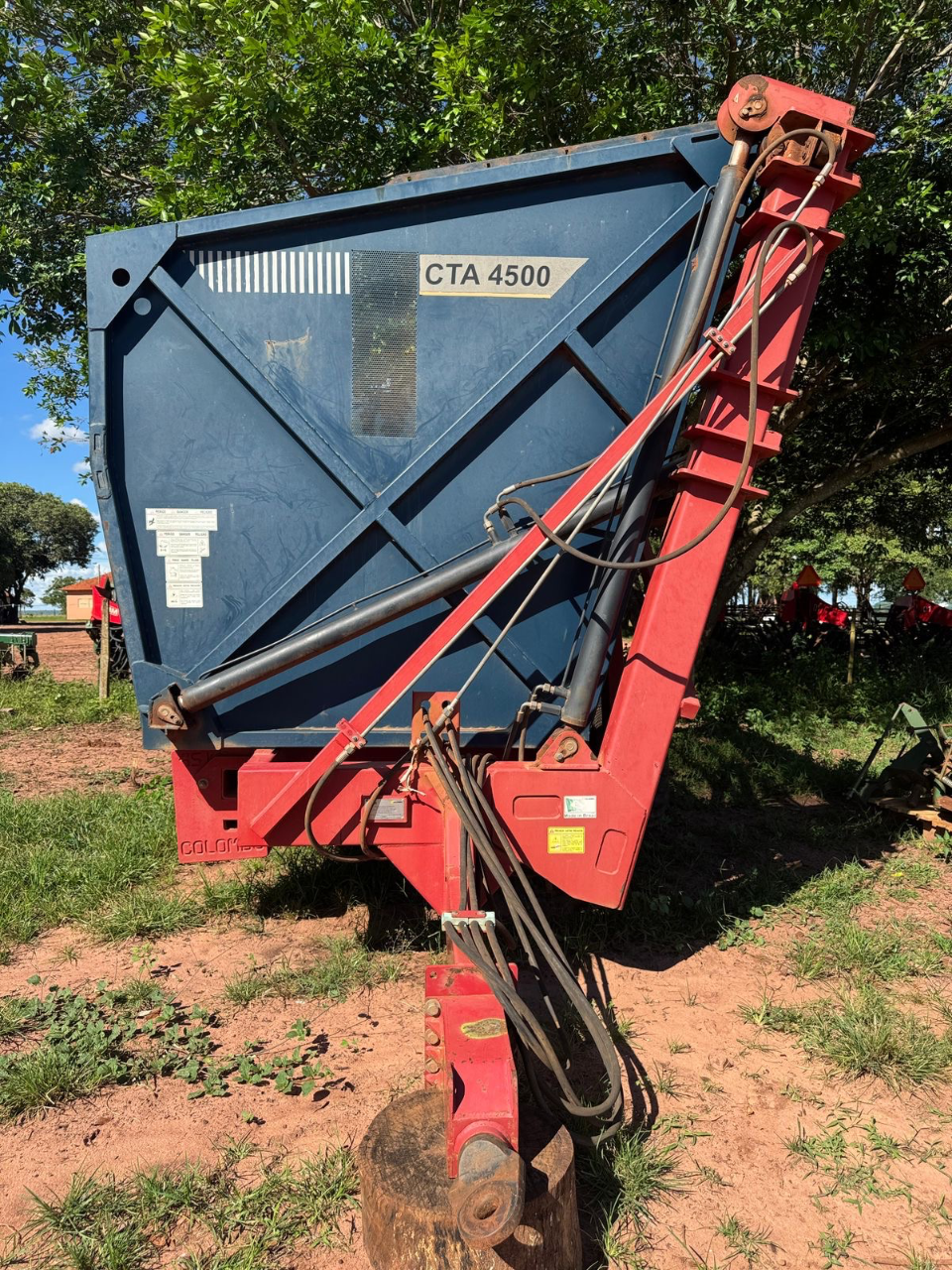 Transbordo de amendoim  Miac CTA 4500 ano 2019 Semi novo único dono  Pronto para trabalhar  Oportunidade de negócios  Valor 75 mil - Foto 4