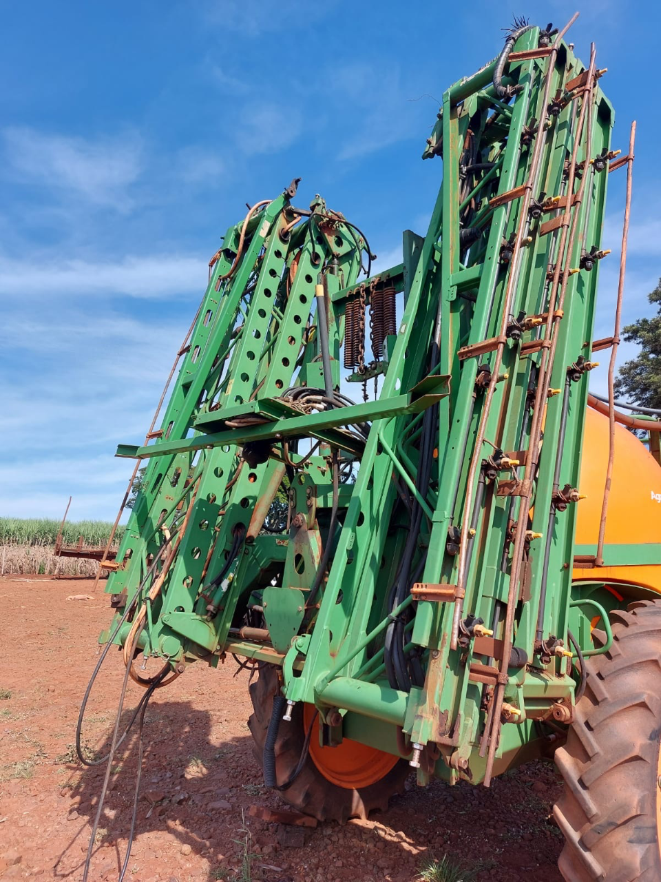 Pulverizador fênix estara 3mil LTS ano 2009 com 24 mts de barra com 5 contes de sessão  Eletrônico revendo único dono  Pronto pra trabalhar  Oportunidade de negócios  Valor 70 mil - Foto 7