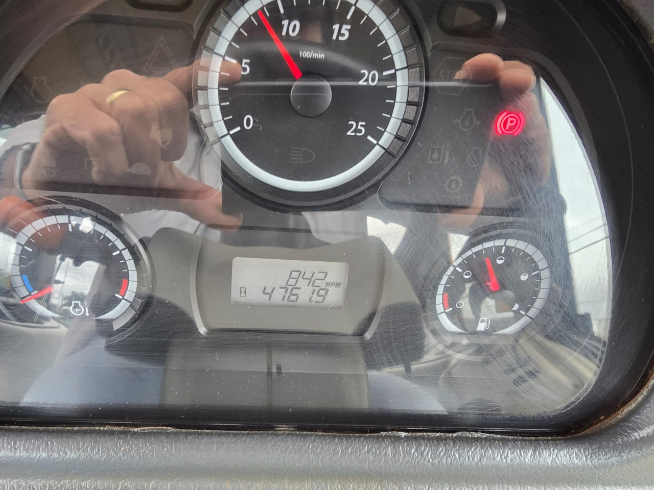 Trator Valtra bh 224 hitech ano 2022 com 4 pneus novos  Semi novo único dono  Valor 410 mil - Foto 5
